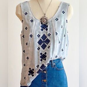 SKIES ARE BLUE Azteca Embroidered Top
